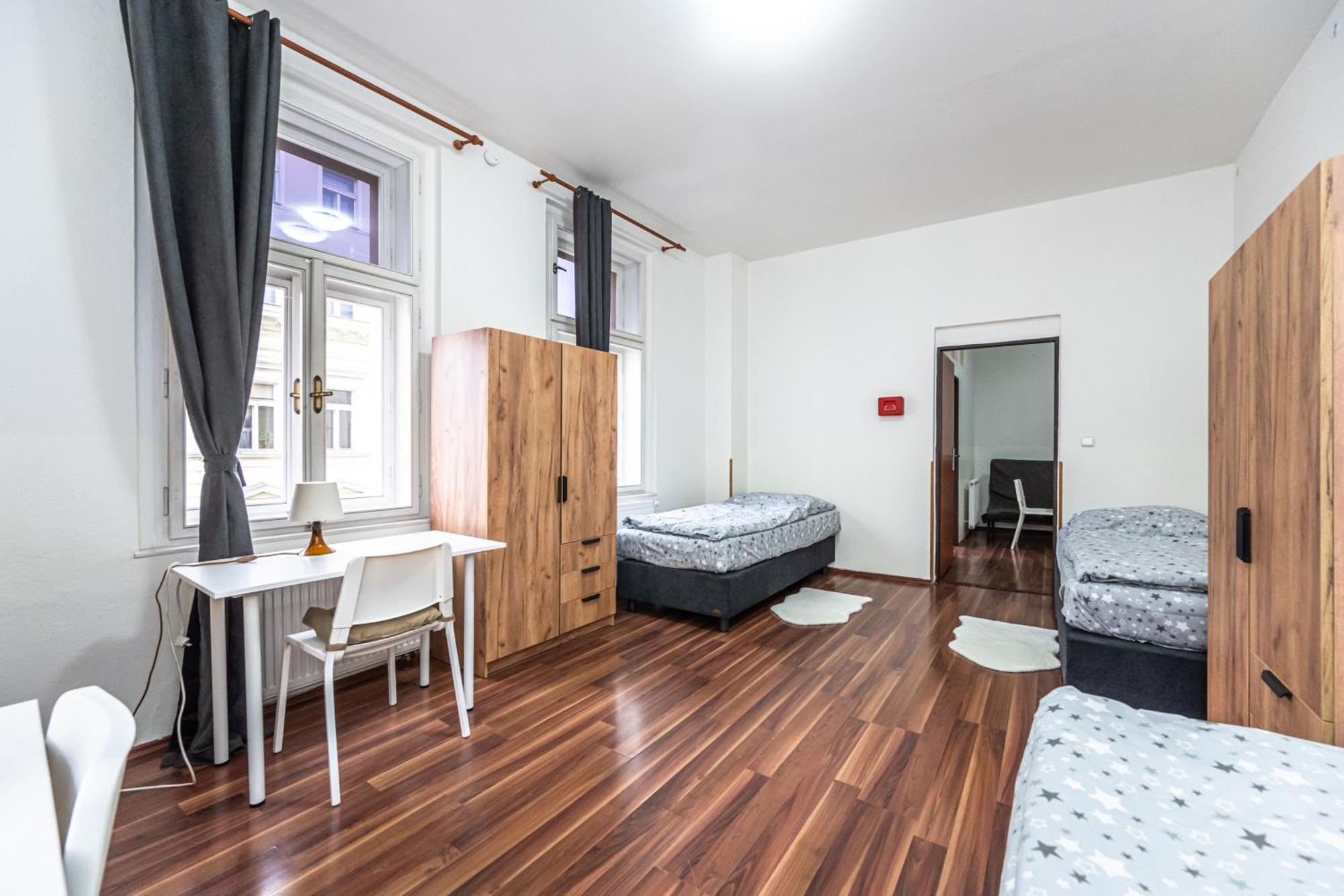 Apartments Kamenicka 23 Praga Zewnętrze zdjęcie