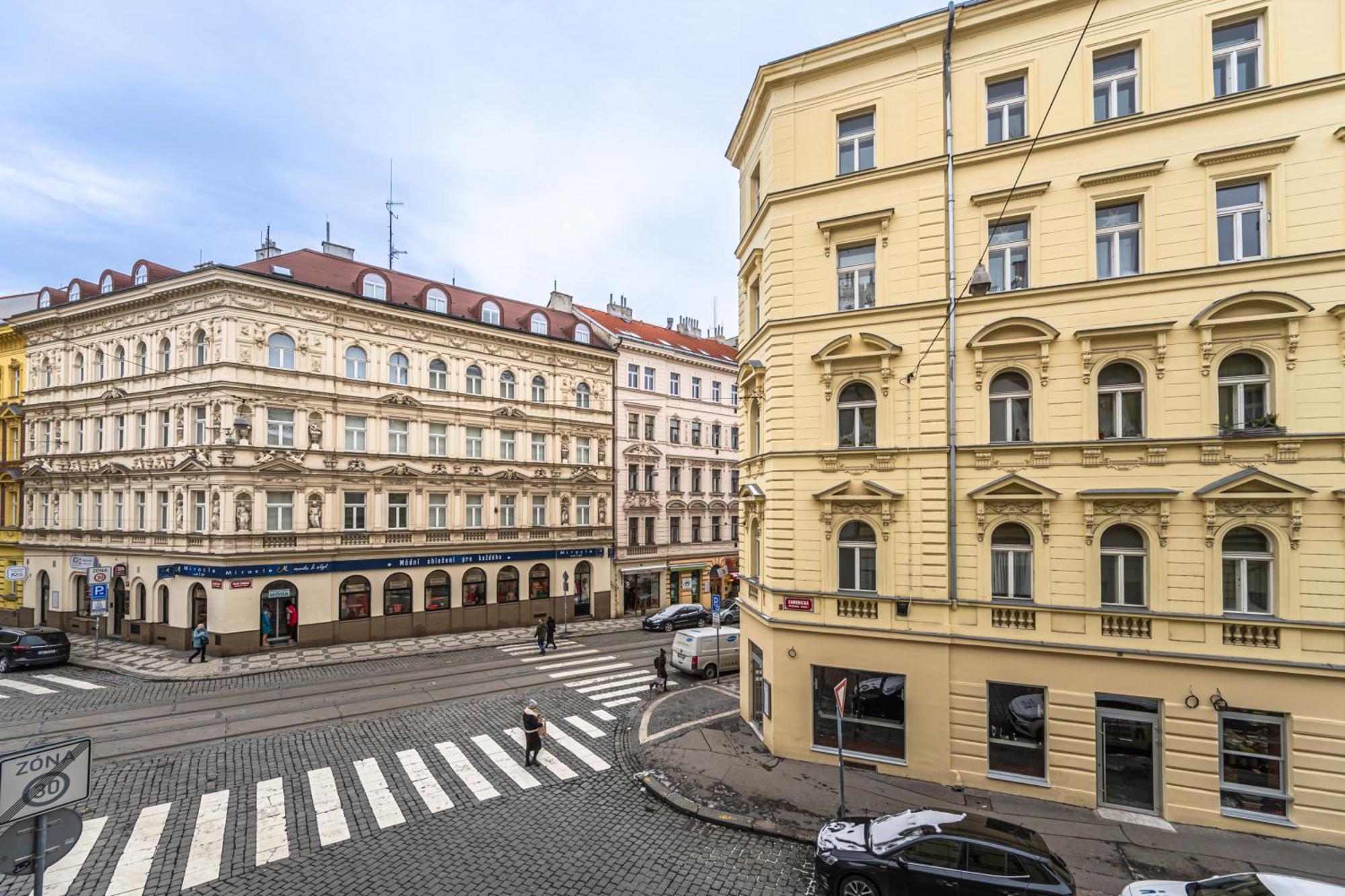Apartments Kamenicka 23 Praga Zewnętrze zdjęcie