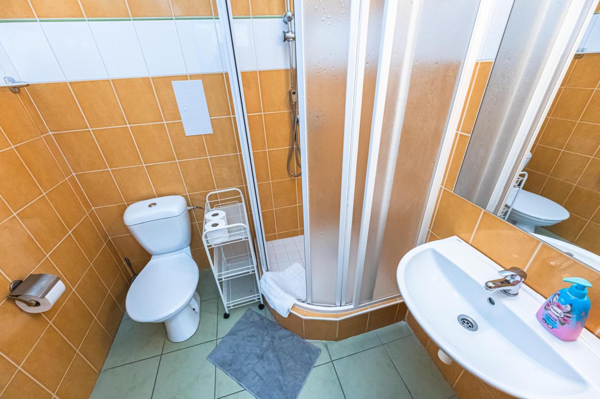 Apartments Kamenicka 23 Praga Zewnętrze zdjęcie