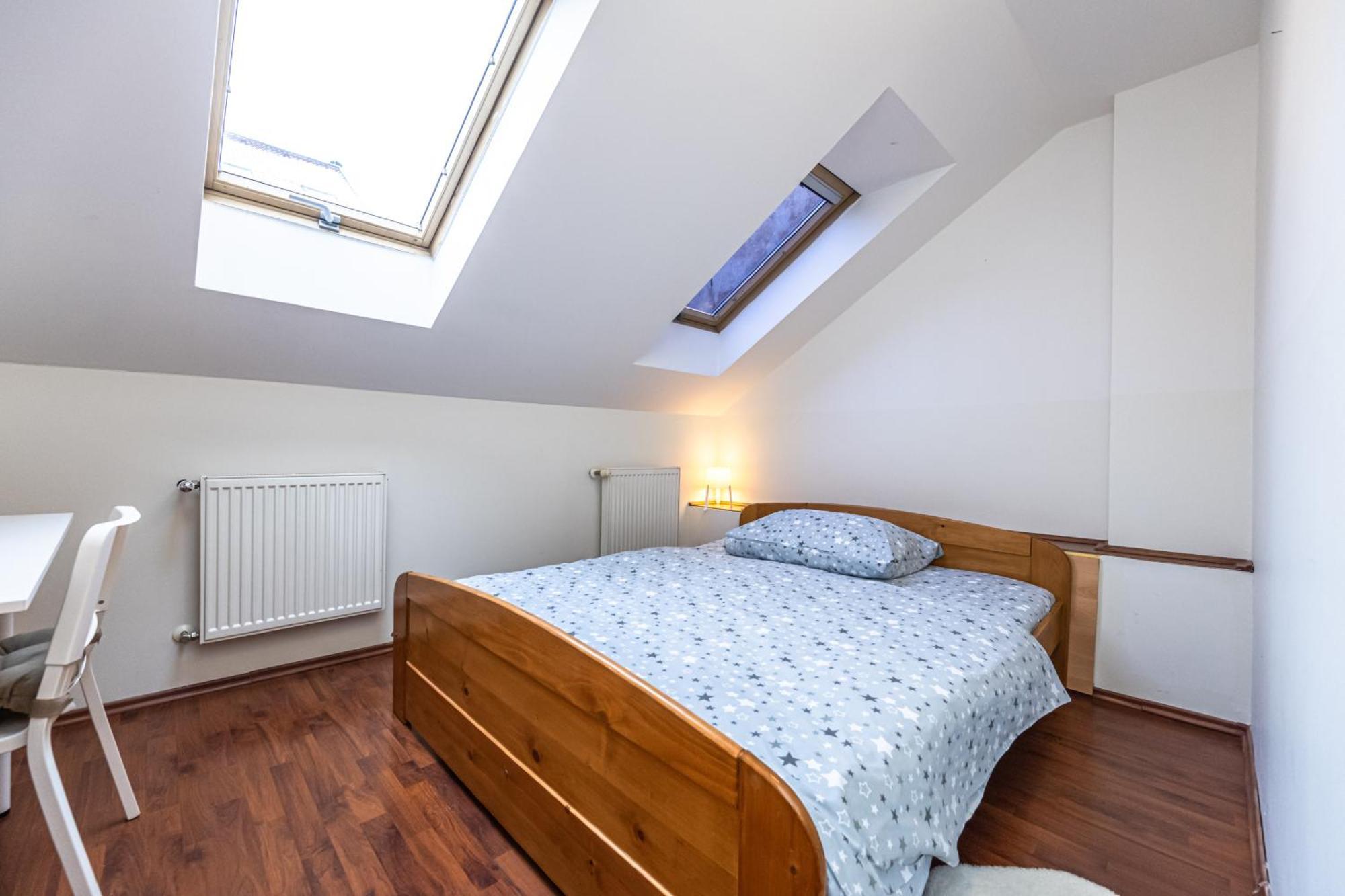 Apartments Kamenicka 23 Praga Zewnętrze zdjęcie