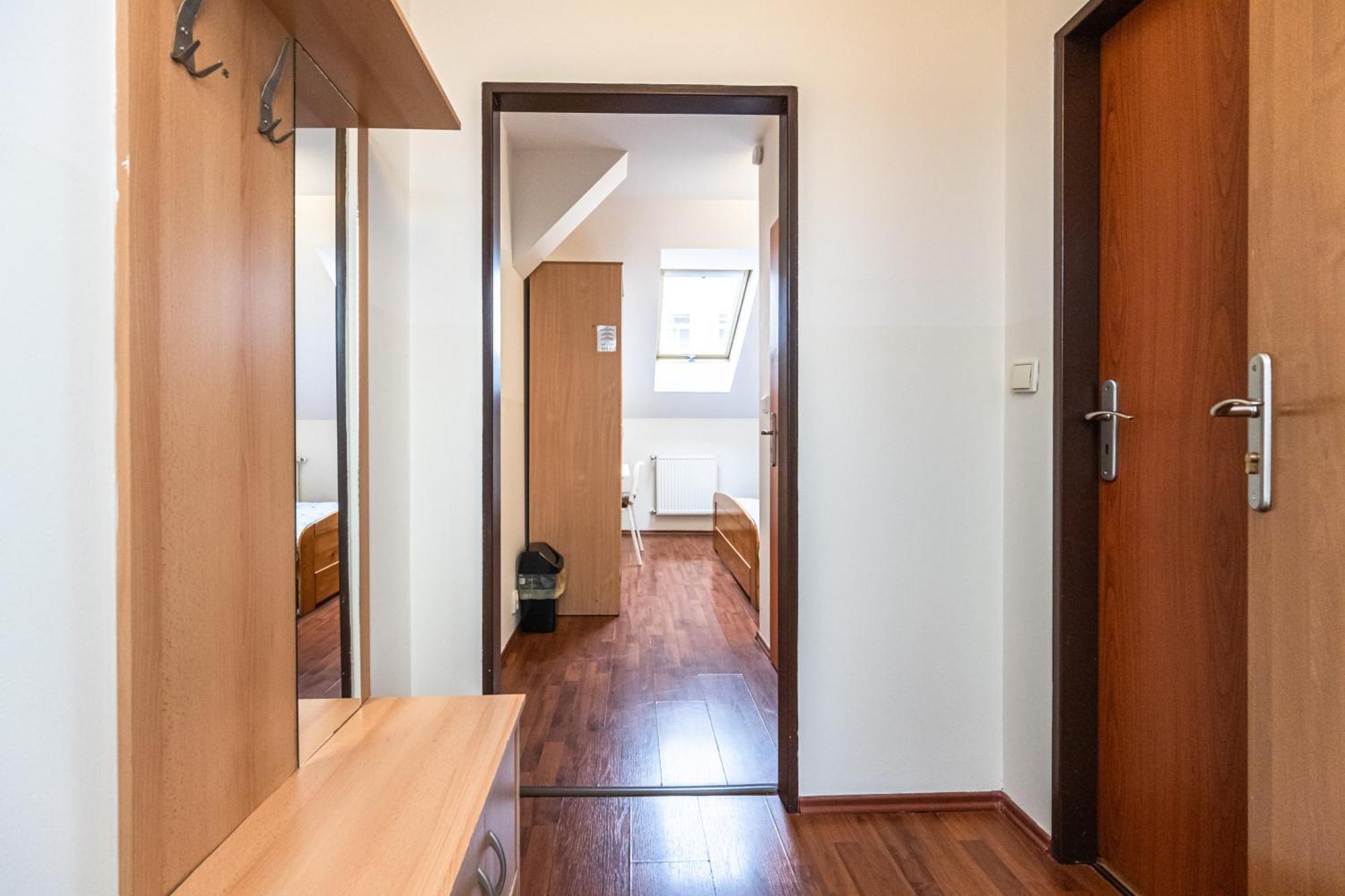 Apartments Kamenicka 23 Praga Zewnętrze zdjęcie