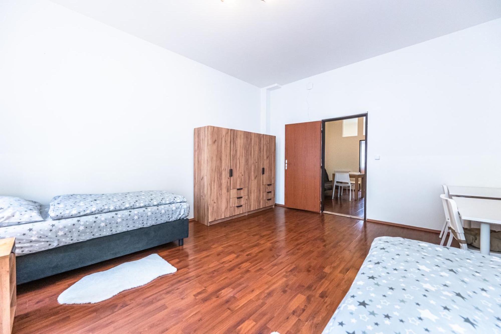 Apartments Kamenicka 23 Praga Zewnętrze zdjęcie