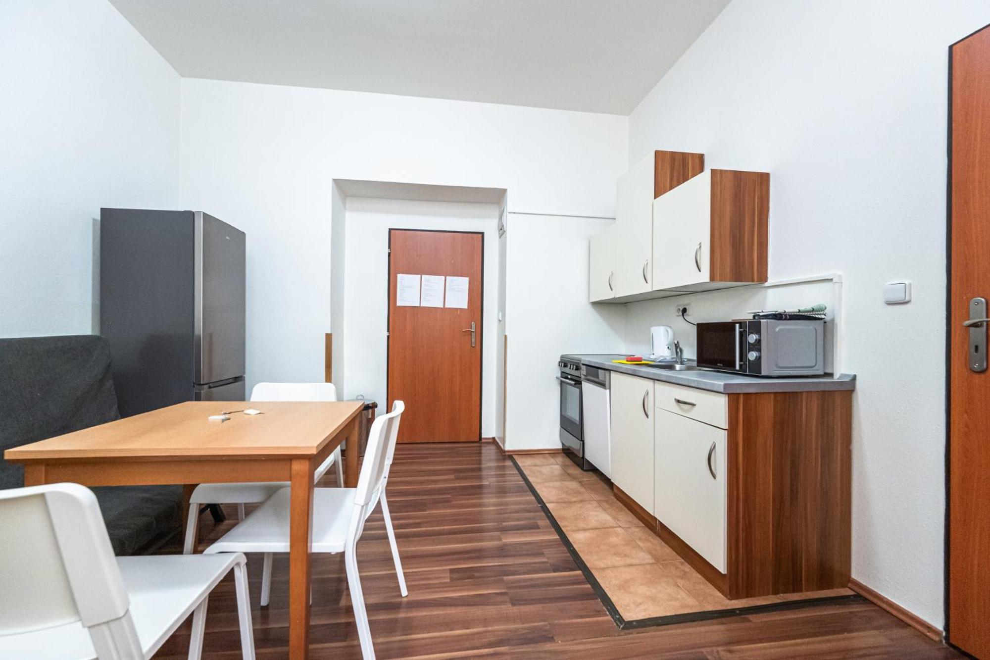 Apartments Kamenicka 23 Praga Zewnętrze zdjęcie