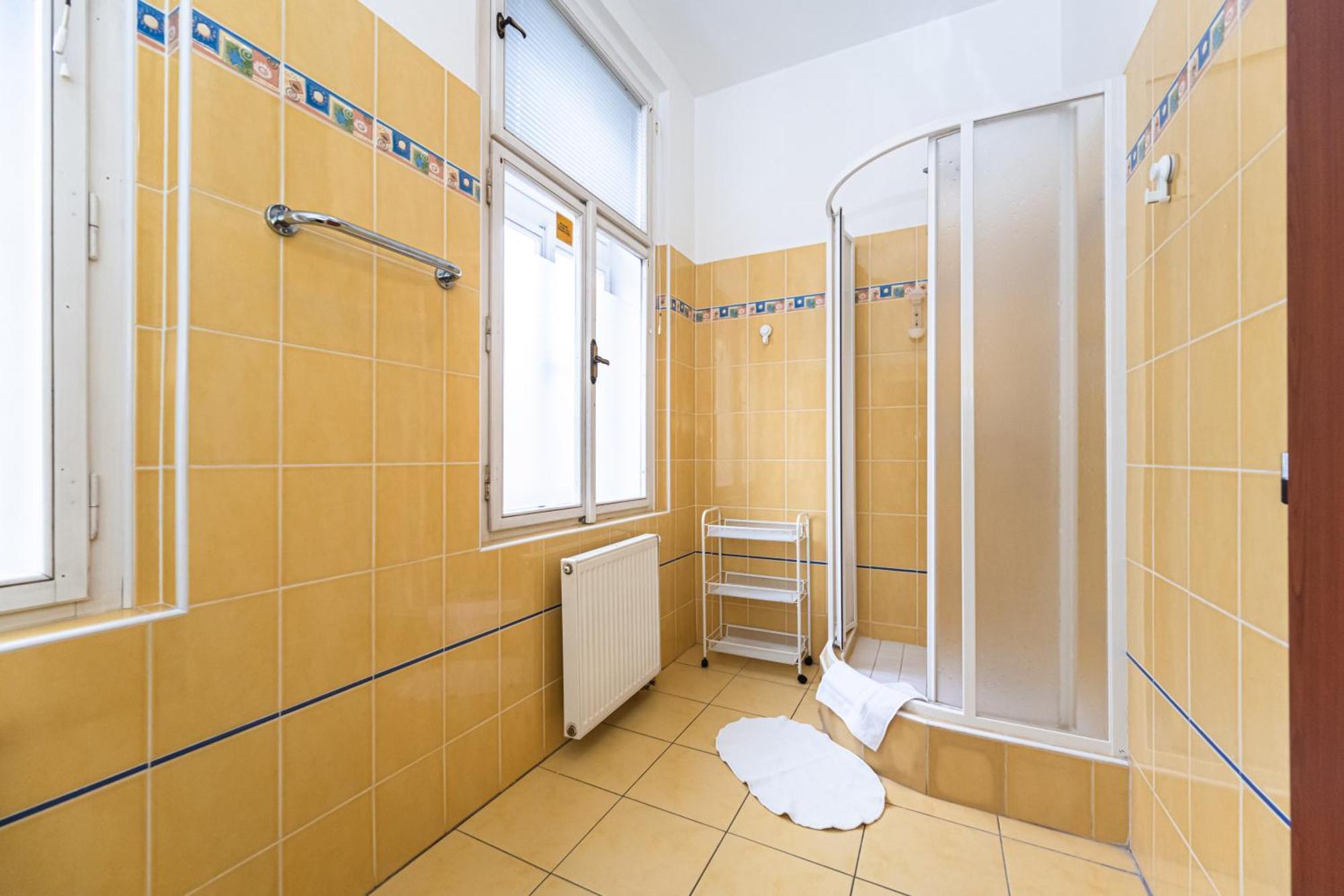 Apartments Kamenicka 23 Praga Zewnętrze zdjęcie