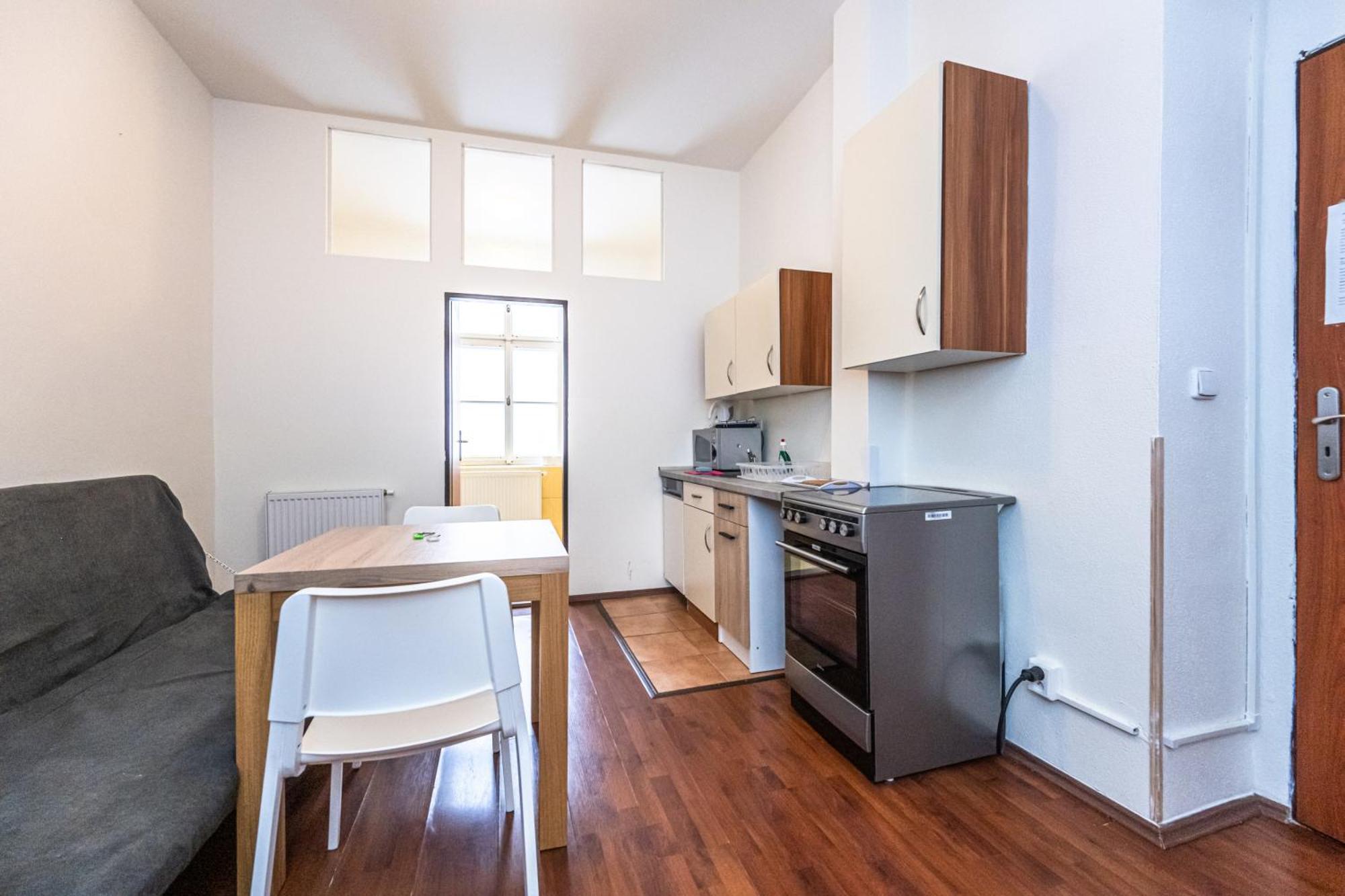 Apartments Kamenicka 23 Praga Zewnętrze zdjęcie