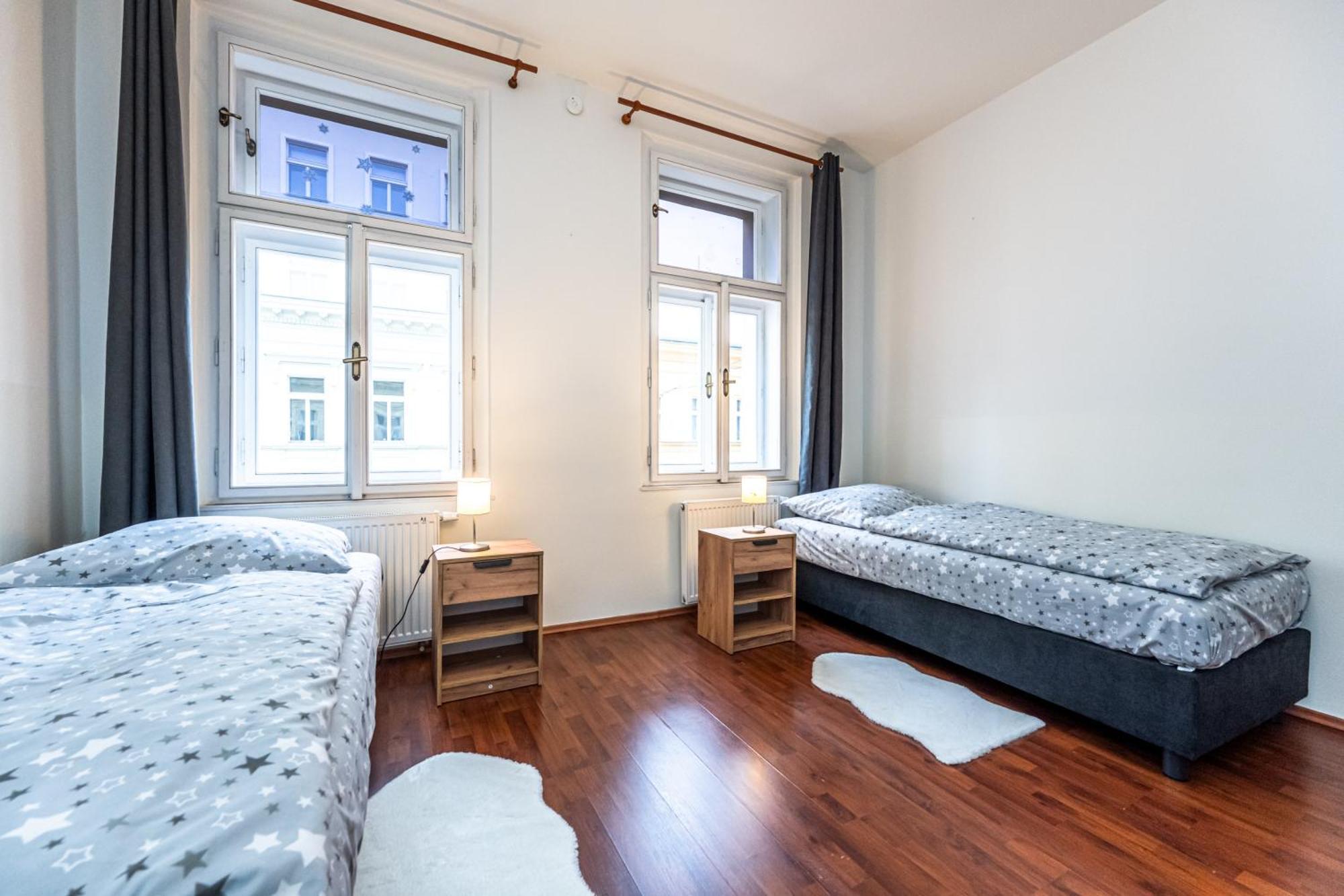 Apartments Kamenicka 23 Praga Zewnętrze zdjęcie