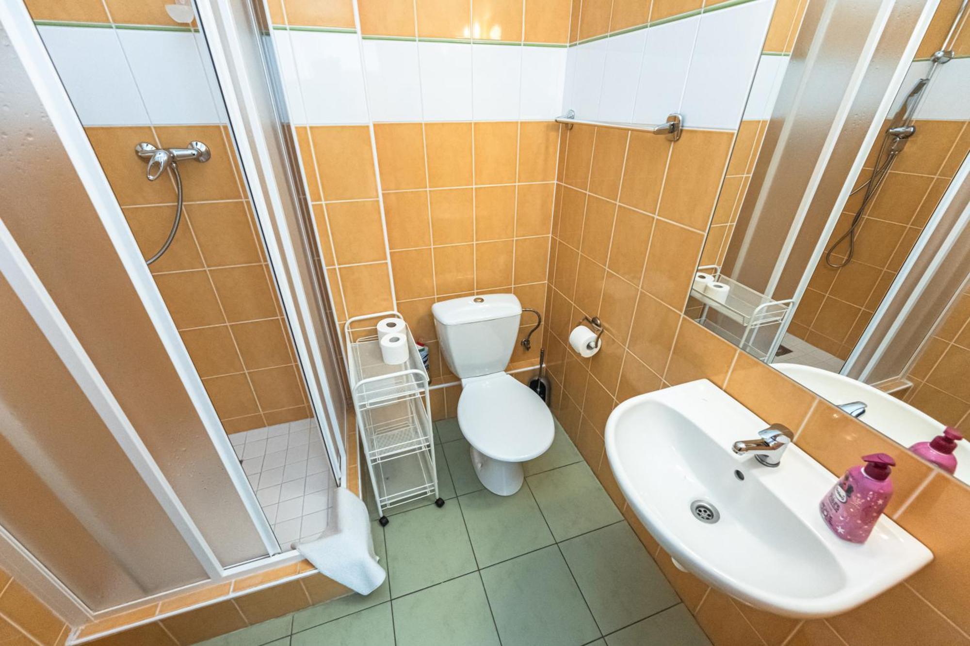 Apartments Kamenicka 23 Praga Zewnętrze zdjęcie